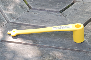 The Floating Propeller Wrench